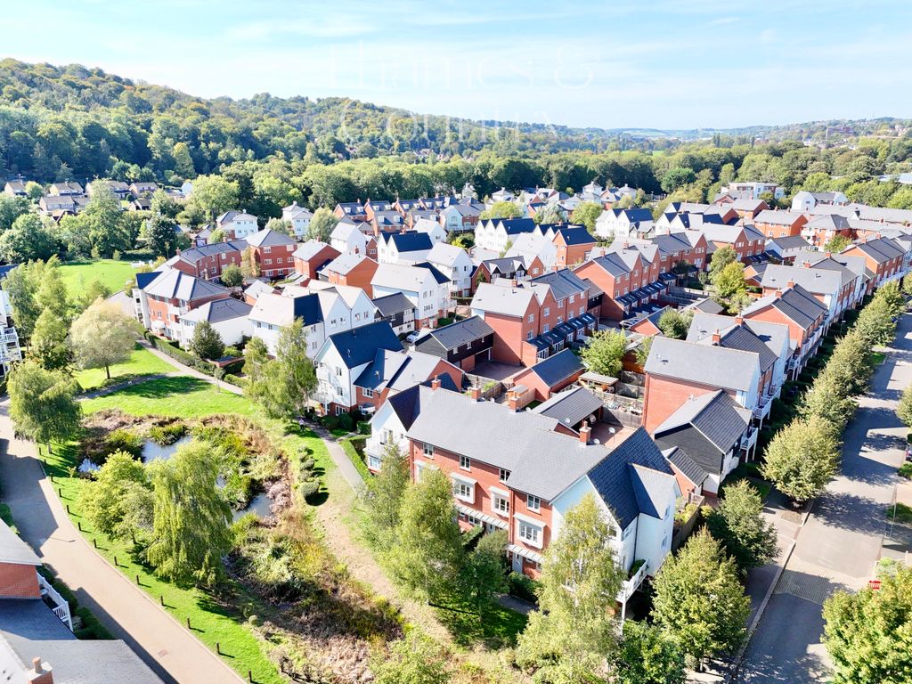Property photo 1 of 44 Dji_Fly_20250919_142512_0099_1758300819799_Photo.Jpeg