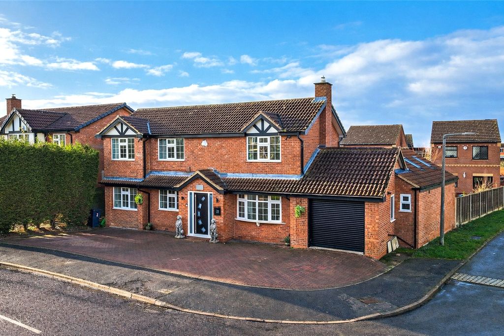 Property photo 1 of 41 Picture No. 52