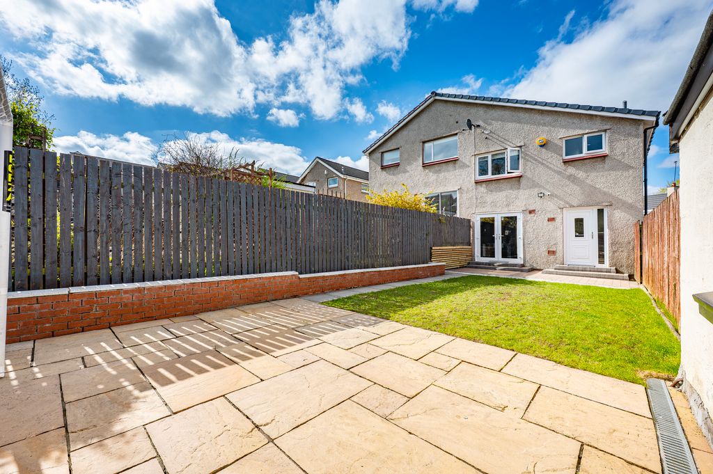 Property photo 2 of 46