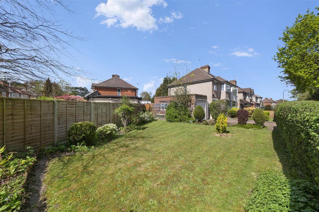 Property photo 3 of 20