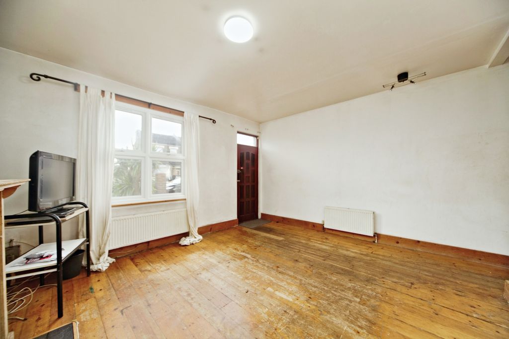 Property photo 3 of 14 Reception Room
