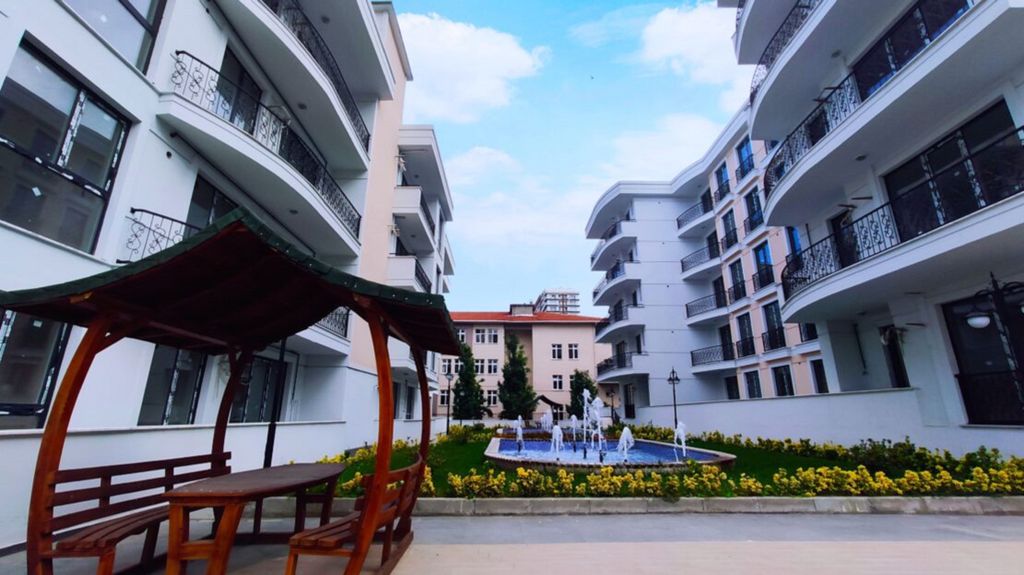 Property photo 3 of 15 Impressive Istanbul Apartments For Sale In Esenyurt - Social Seating Areas