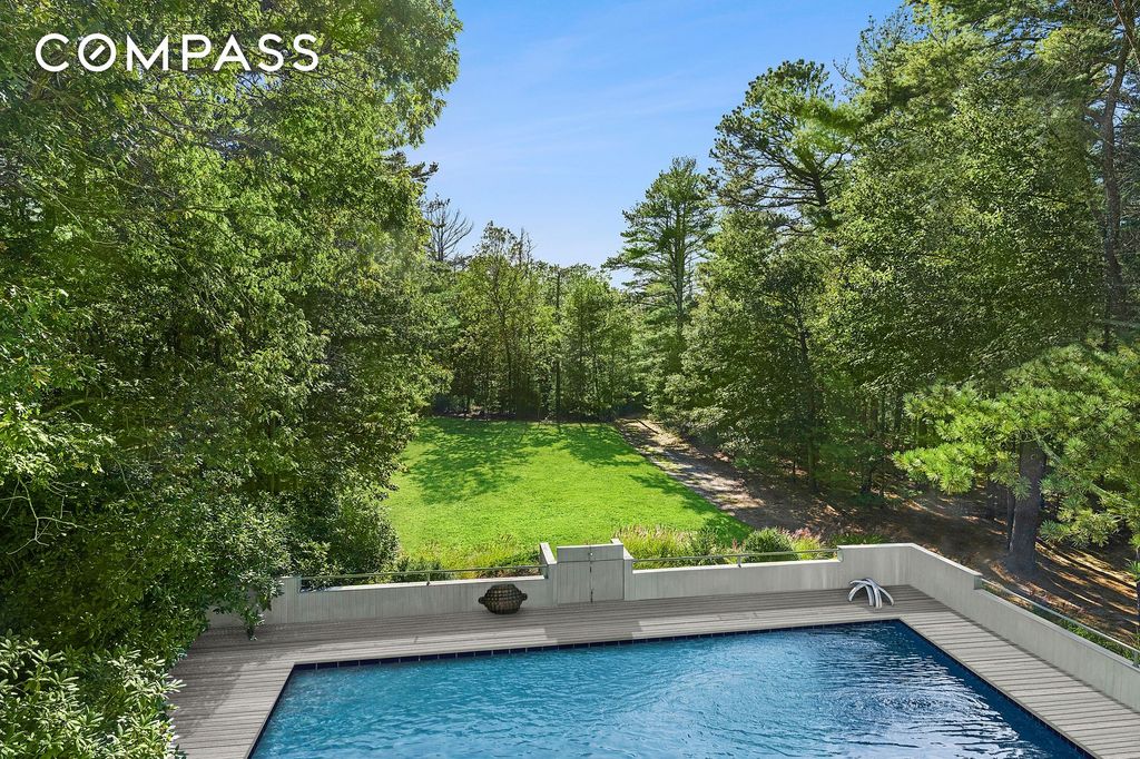 Property photo 2 of 31