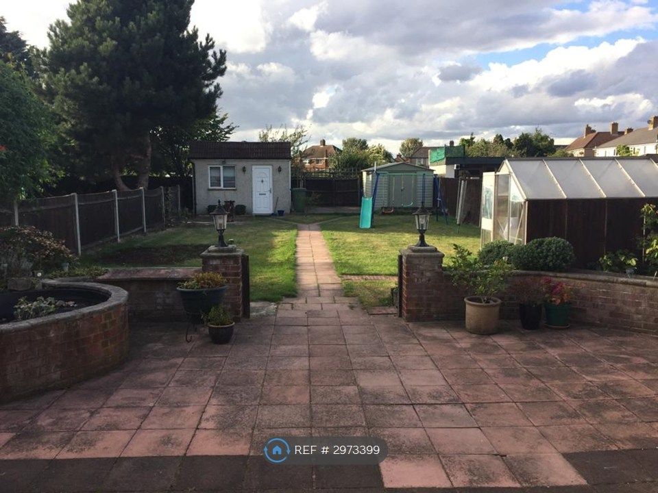 Property photo 1 of 11 Garden