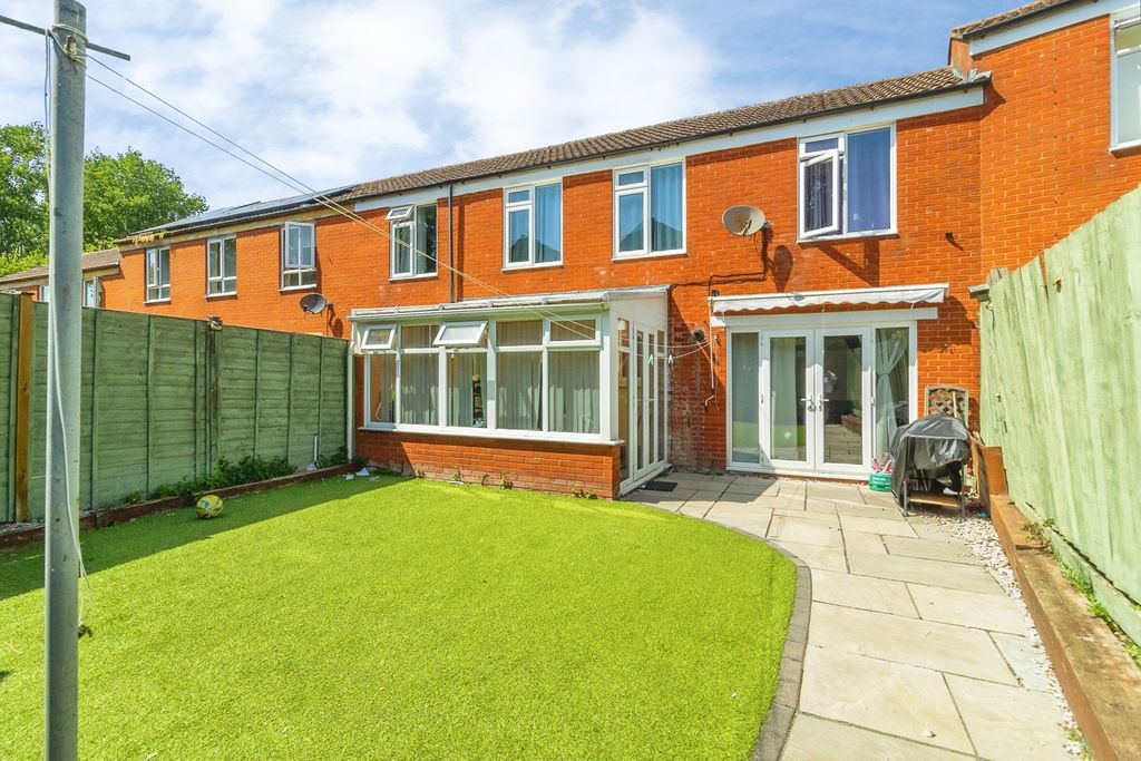 Property photo 1 of 18 Pbox-Img.Jpg