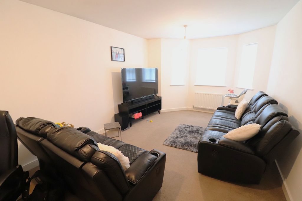 Property photo 2 of 8 Picture No. 04