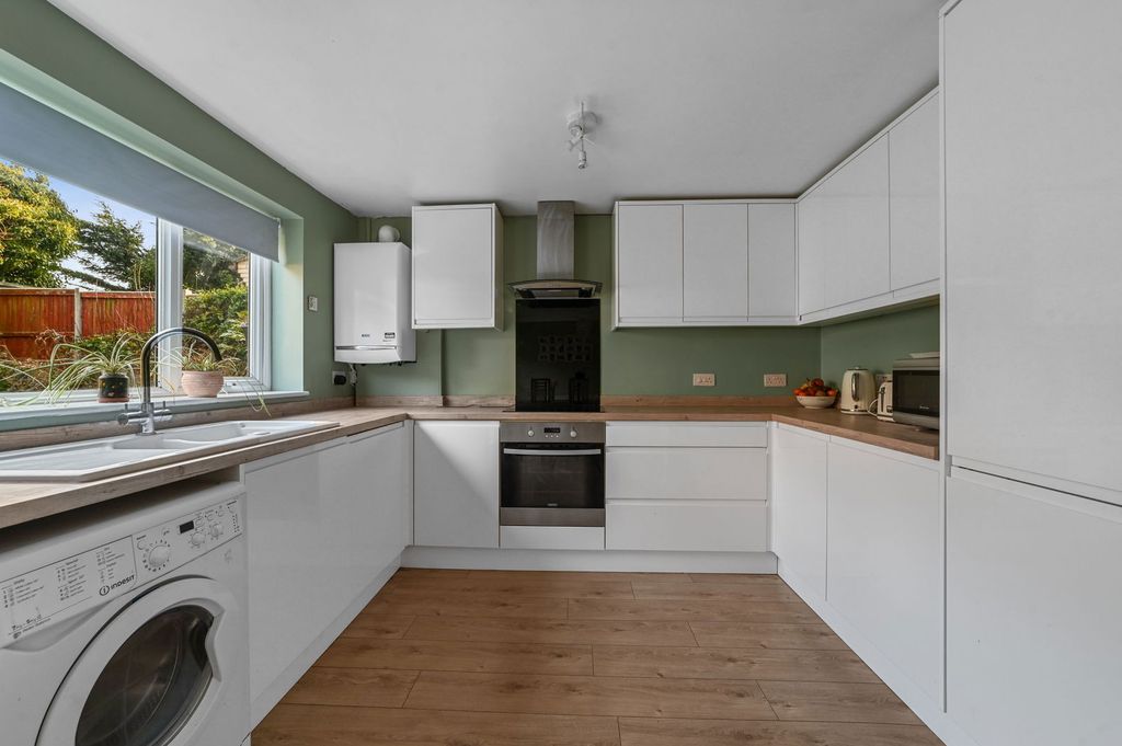 Property photo 3 of 15