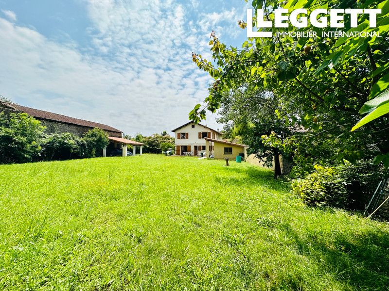 Property photo 3 of 10