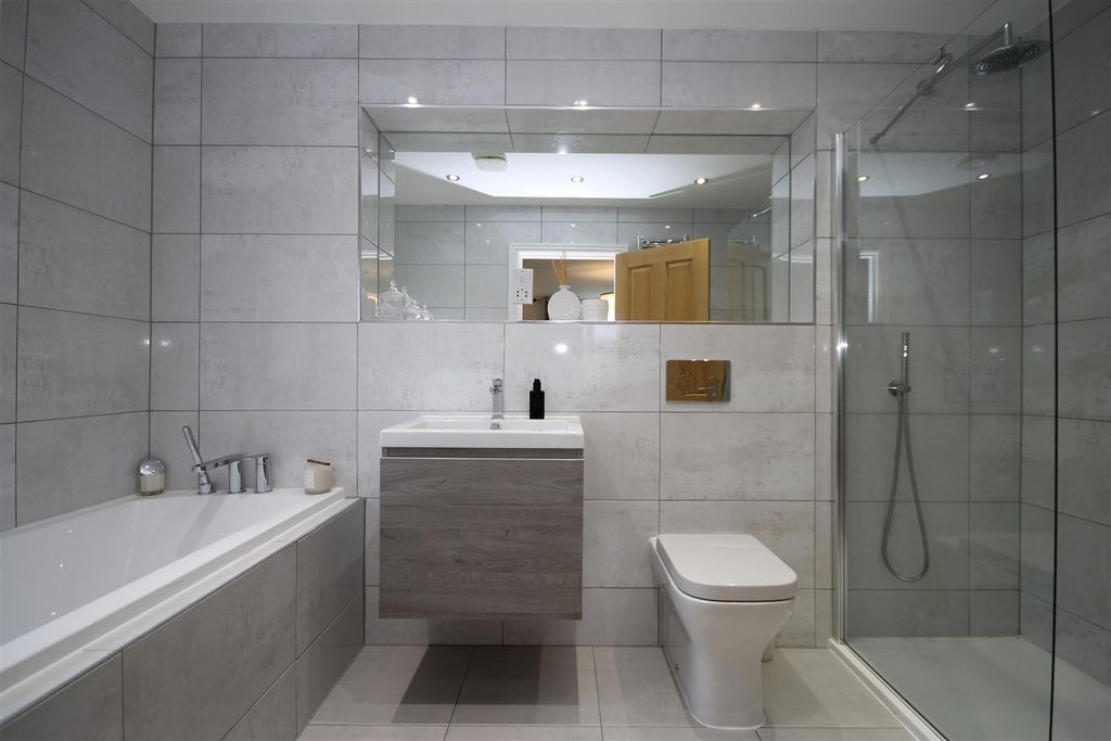Additional image 18 of 5 bed detached house for saleEachwick Drive, Medburn, Newcastle Upon Tyne NE20