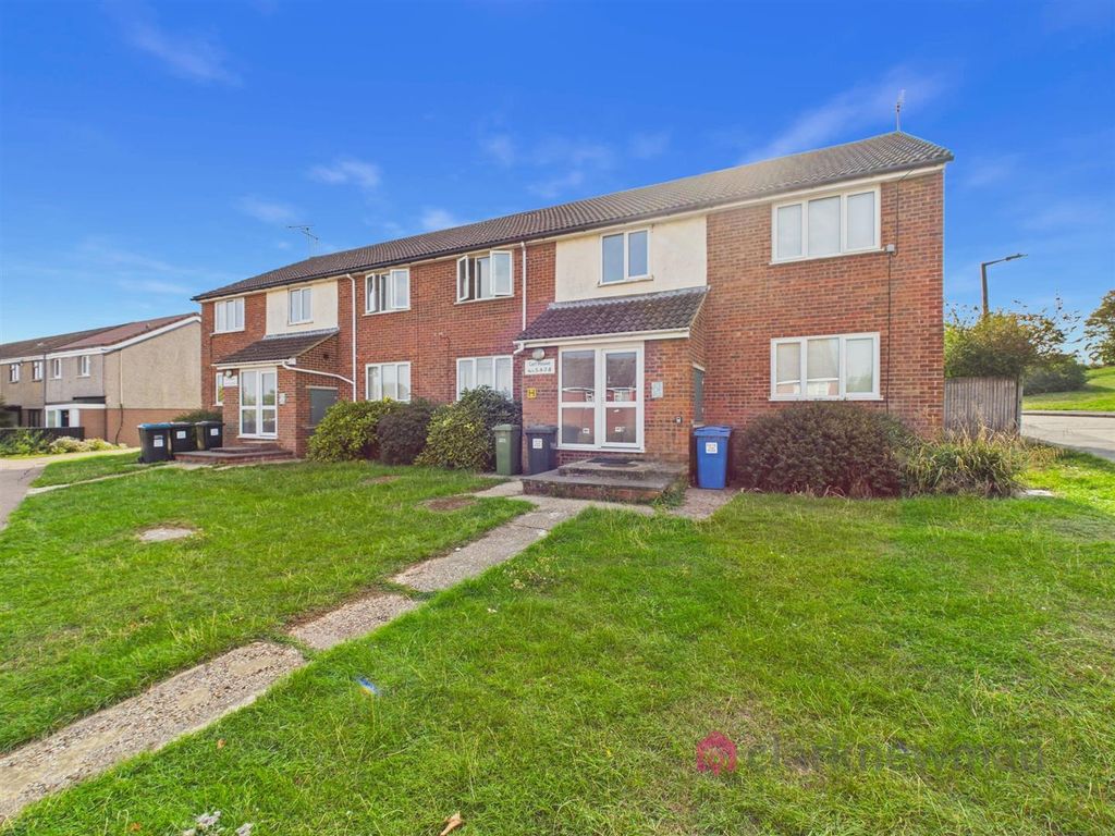 Property photo 1 of 10 Front