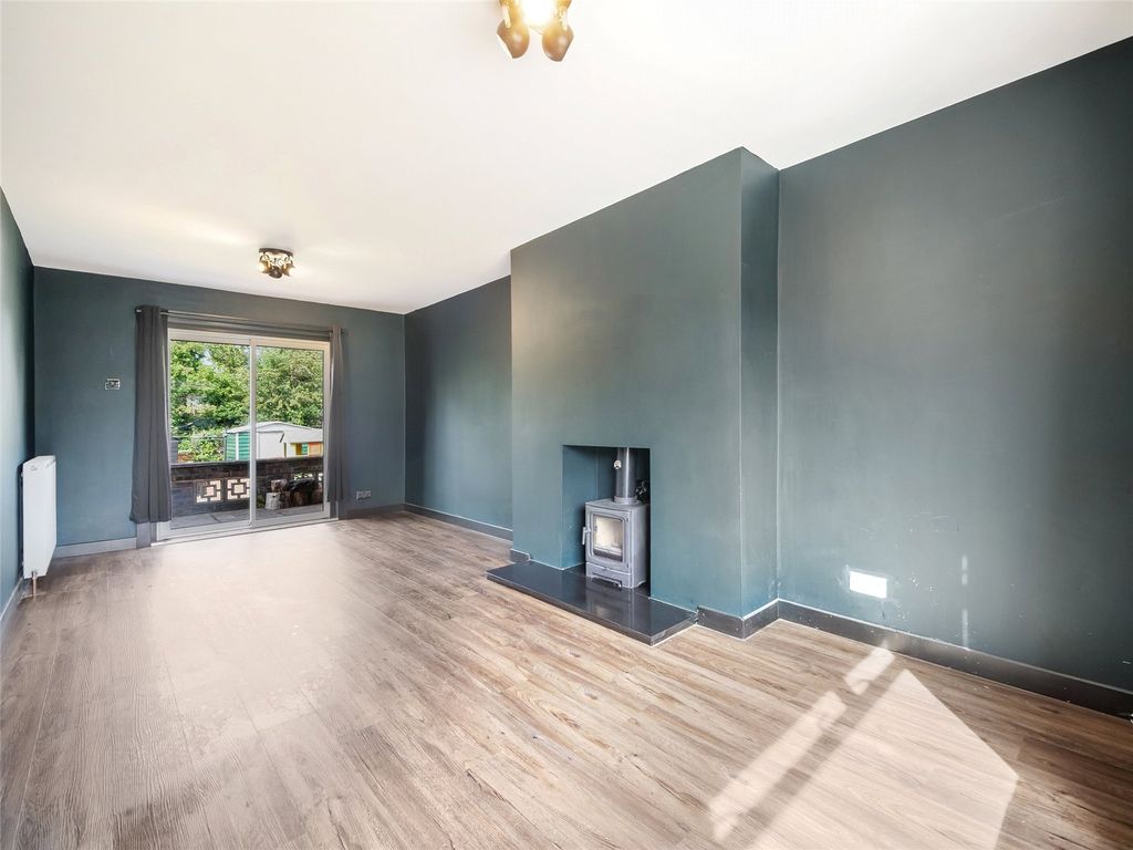Property photo 2 of 15 Picture No. 04