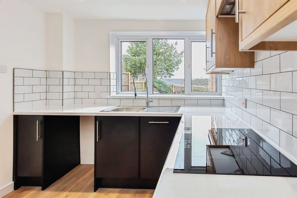 Property photo 3 of 20