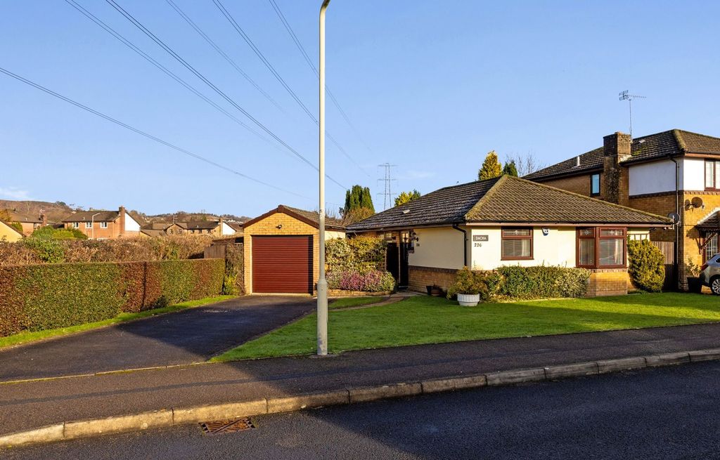 Property photo 1 of 30