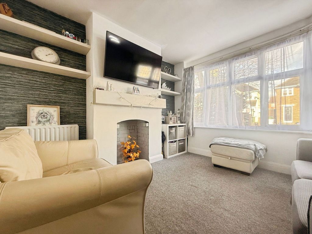 Property photo 2 of 15