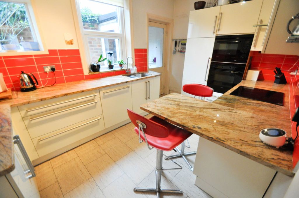 Property photo 3 of 22