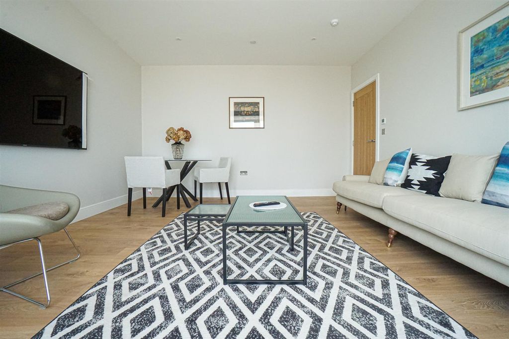 Additional image 12 of 2 bed flat for saleWhite Rock, Hastings TN34