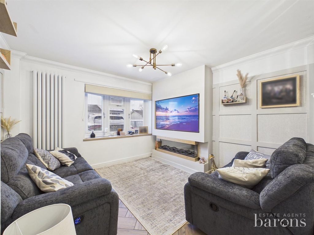 Property photo 3 of 15 Cam05500G0-Pr0137-Still006.Jpg