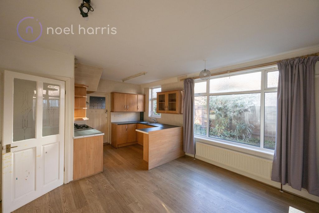 Property photo 2 of 19 Photo 2