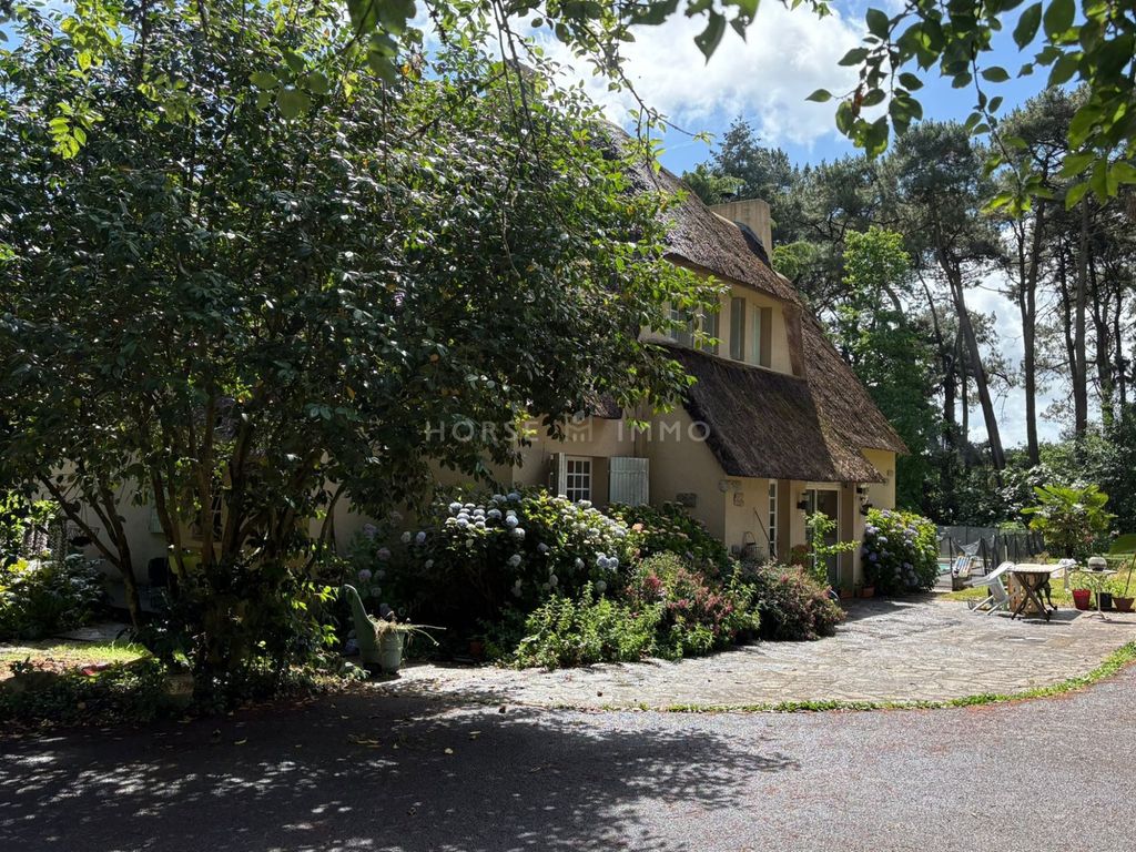 Property photo 1 of 11 Charming Equestrian Property With Multiple Accommodations