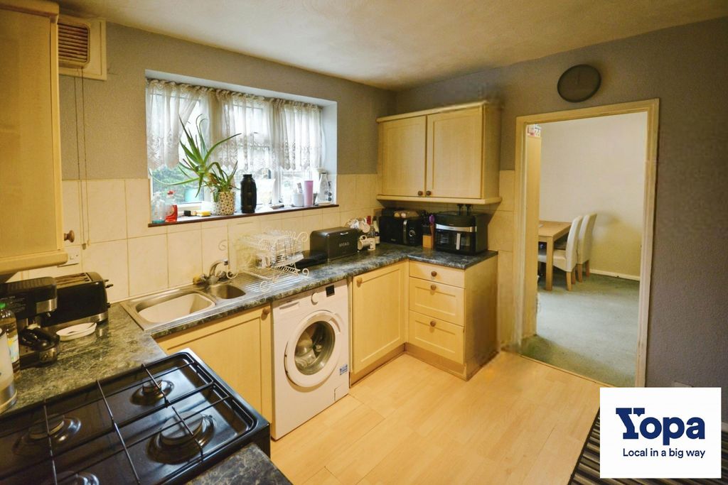 Property photo 3 of 18 Photo #3