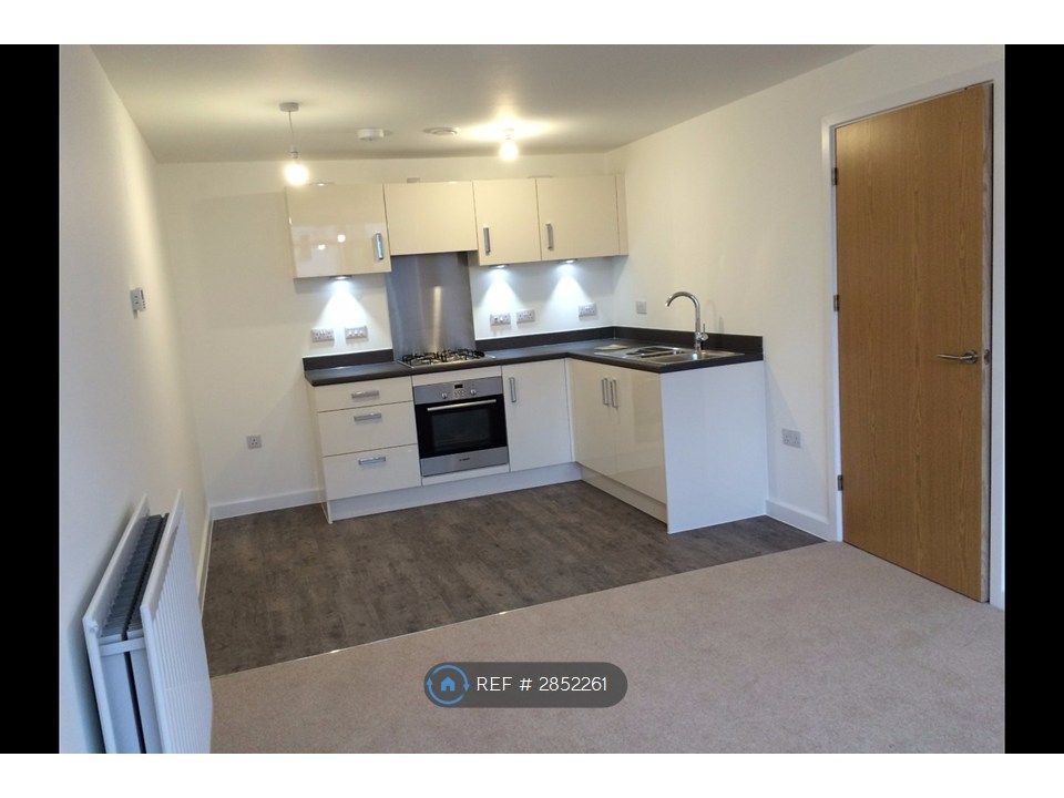 Property photo 3 of 6 Kitchen/Dining/Living Room