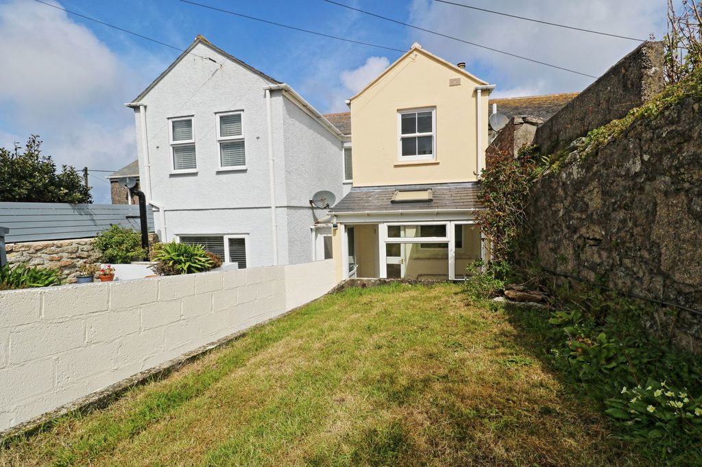 Property photo 3 of 14