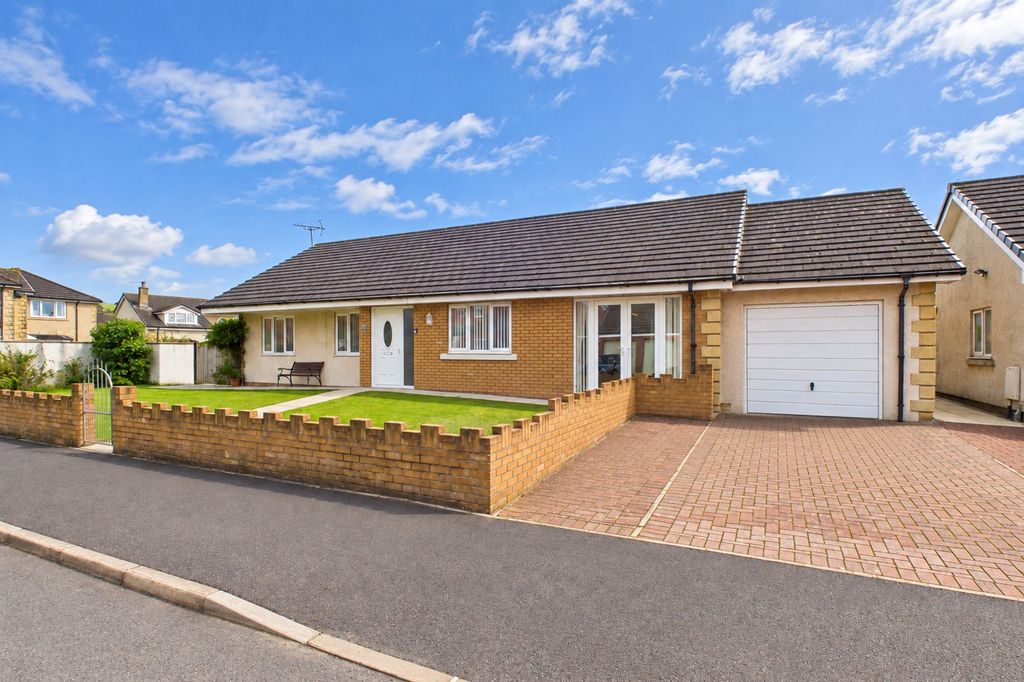 Property photo 1 of 24