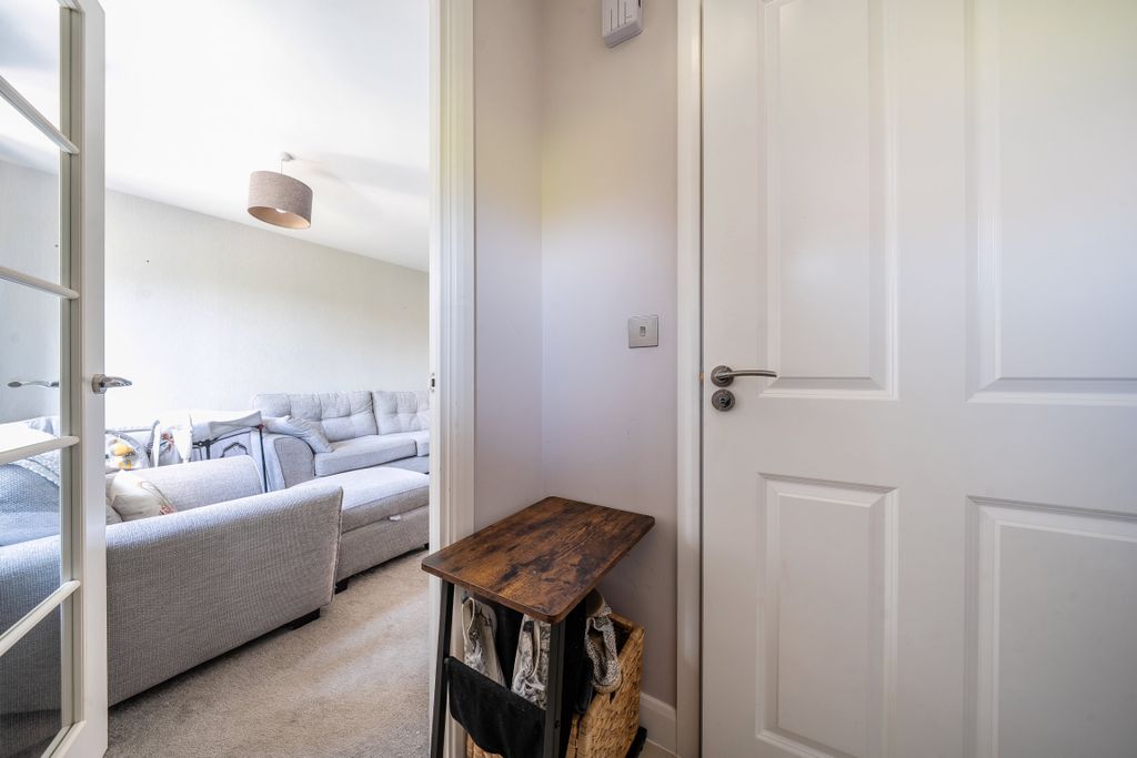 Property photo 2 of 16 1482156 (3)