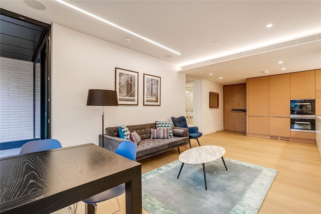 Property photo 2 of 9 Reception