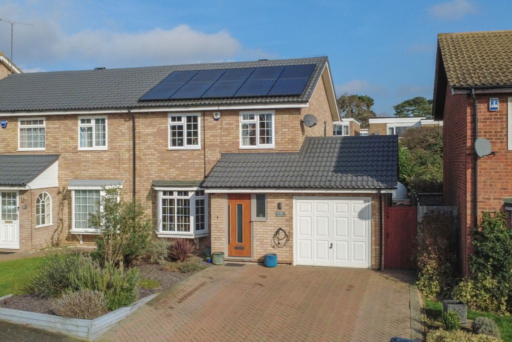 Property photo 1 of 15 Front House