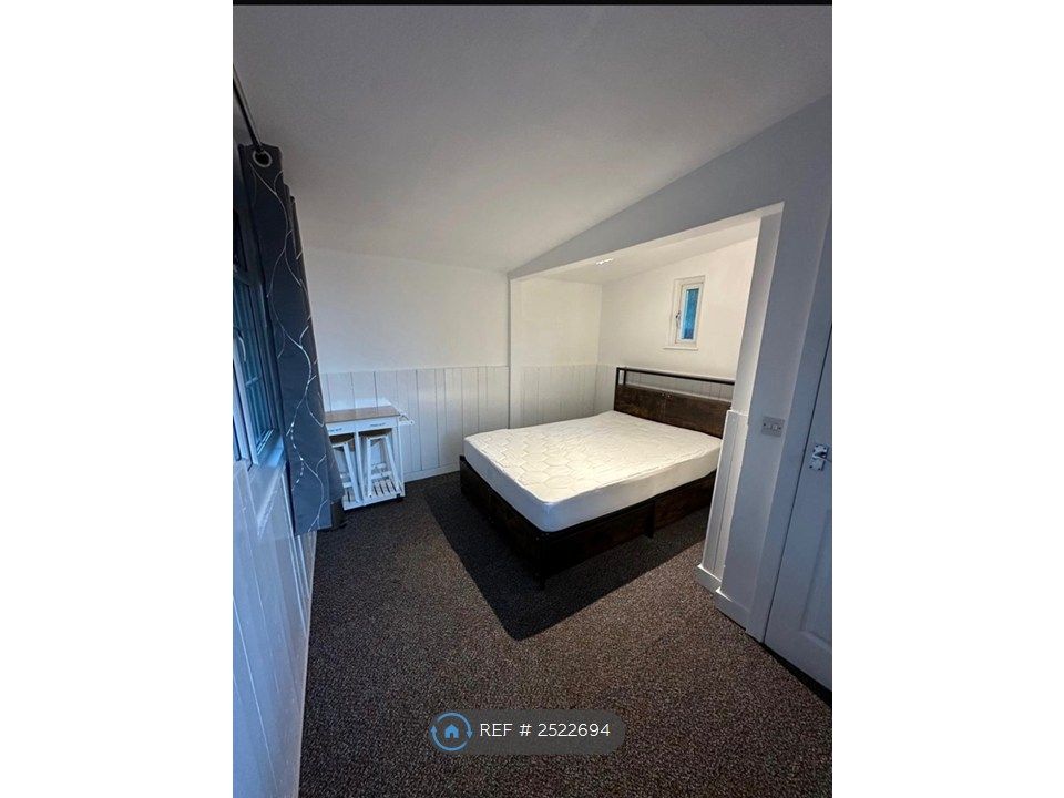 Property photo 1 of 2