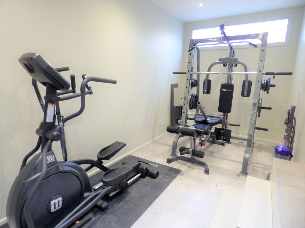 Property photo 3 of 47