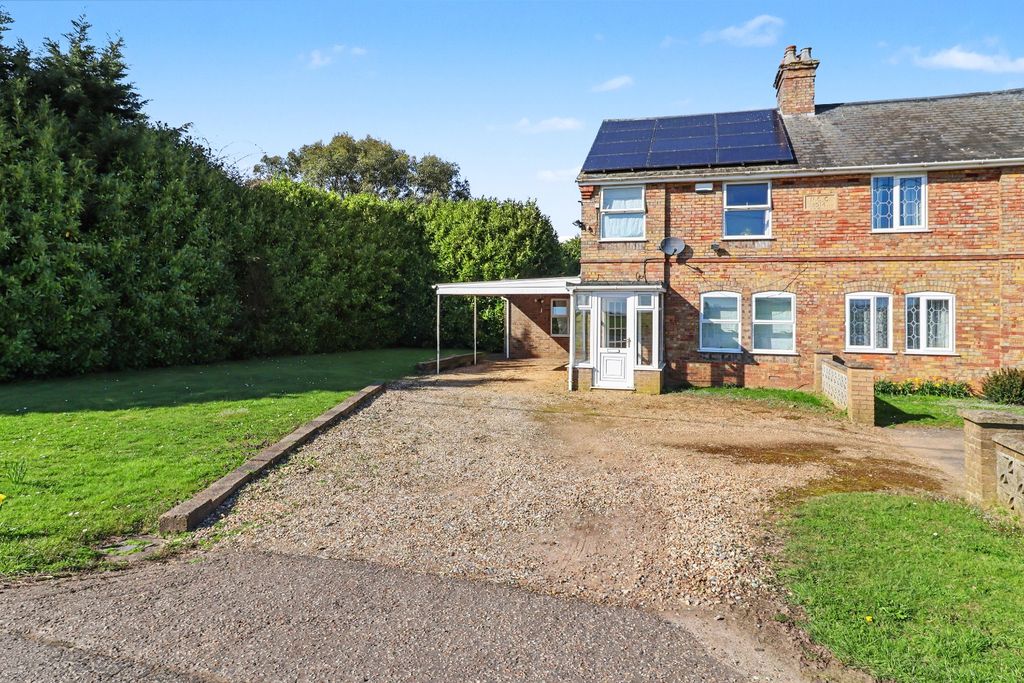 Property photo 2 of 19 4970263