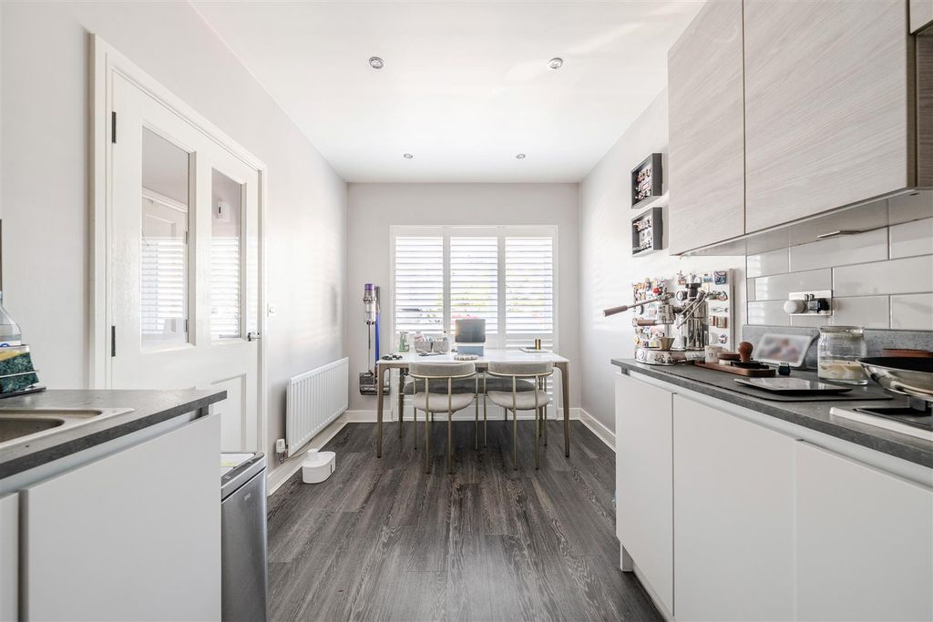 Property photo 3 of 15 1496778-2-6A67786Bdc65c.Jpg