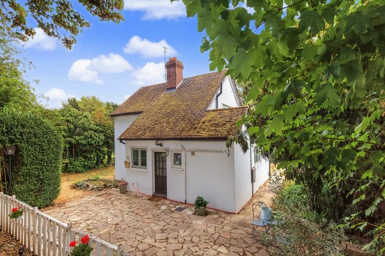 Property photo 2 of 9 337916