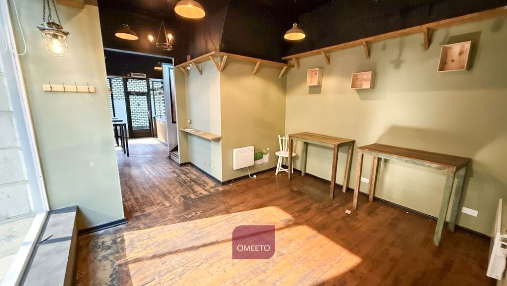 Property photo 3 of 10 Bar To Let