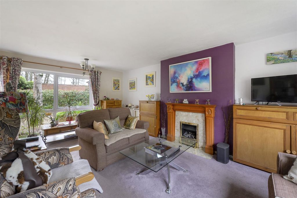 Property photo 2 of 16 38Birch03.Jpg