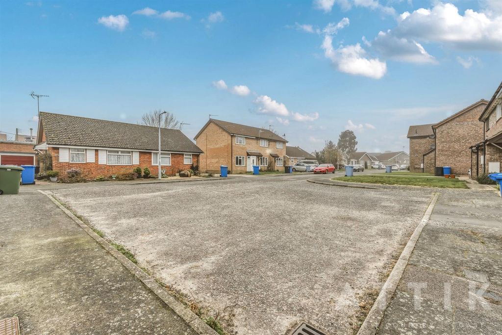 Additional image 12 of 1 bed flat for saleGainsborough Drive, Halesworth IP19