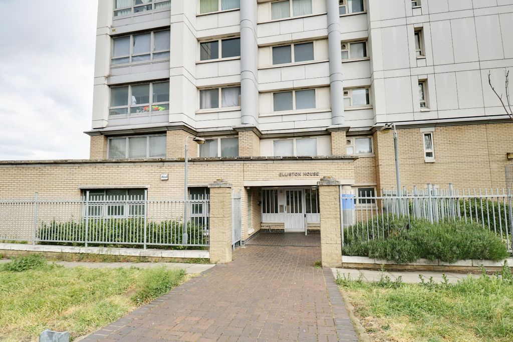 Property photo 1 of 15 5174820