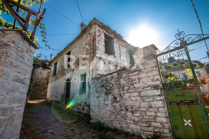 Property photo 1 of 25