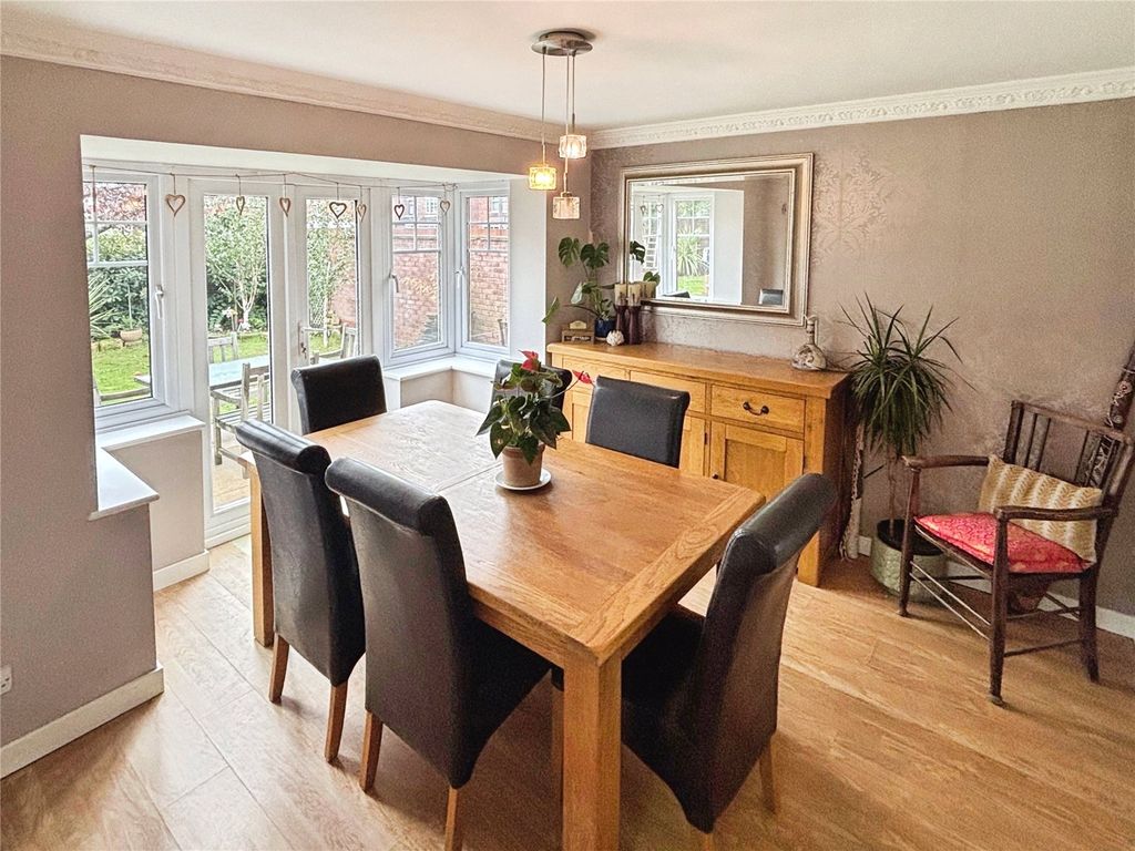 Property photo 3 of 18 Dining Room