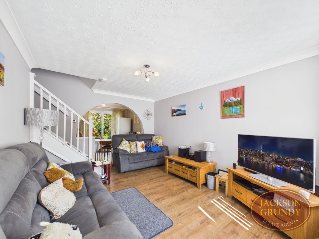 Property photo 2 of 18 Ten Pines