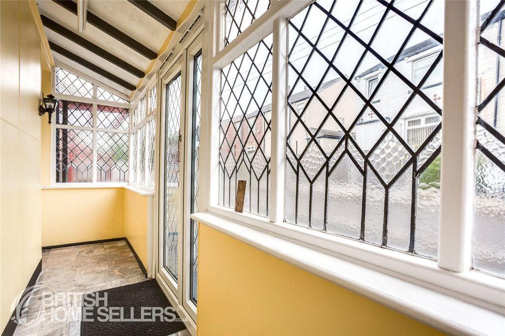Property photo 3 of 28 Picture No. 21