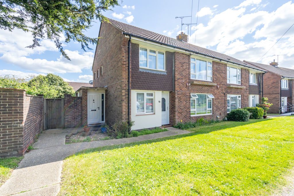 Property photo 1 of 12 Photo 10