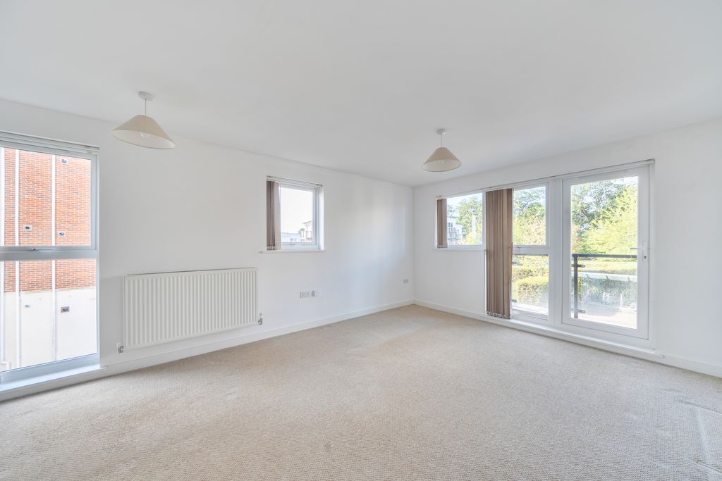 Property photo 2 of 11 Gallery