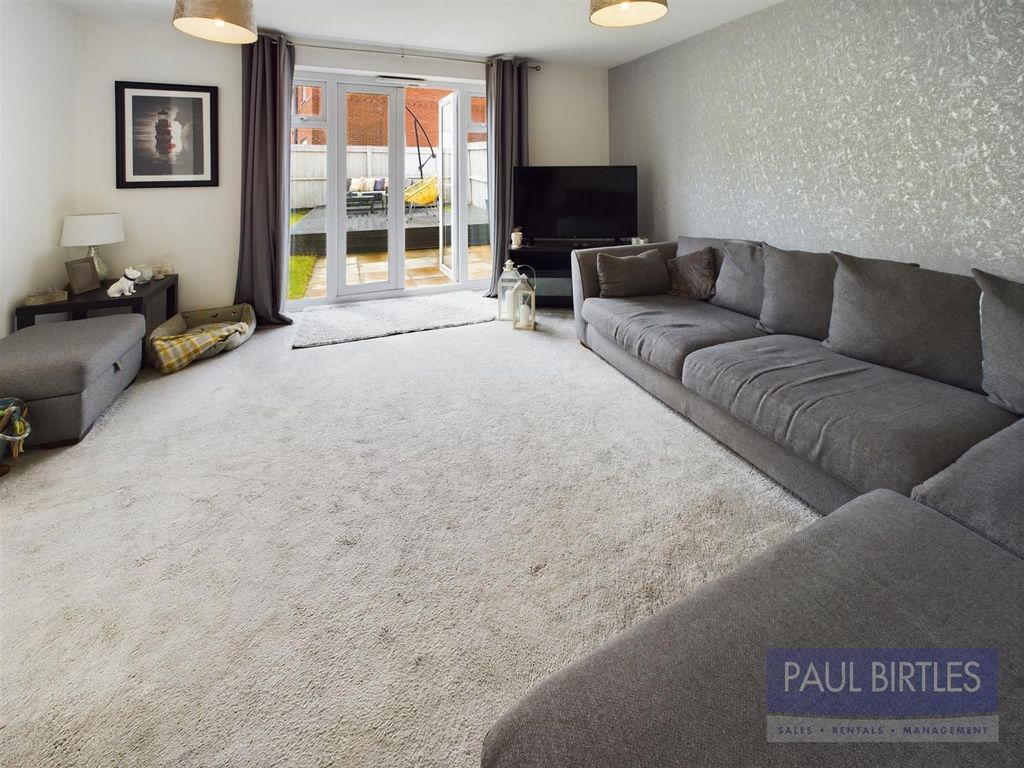 Property photo 3 of 21 Cam01301G0-Pr0419-Still013.Jpg