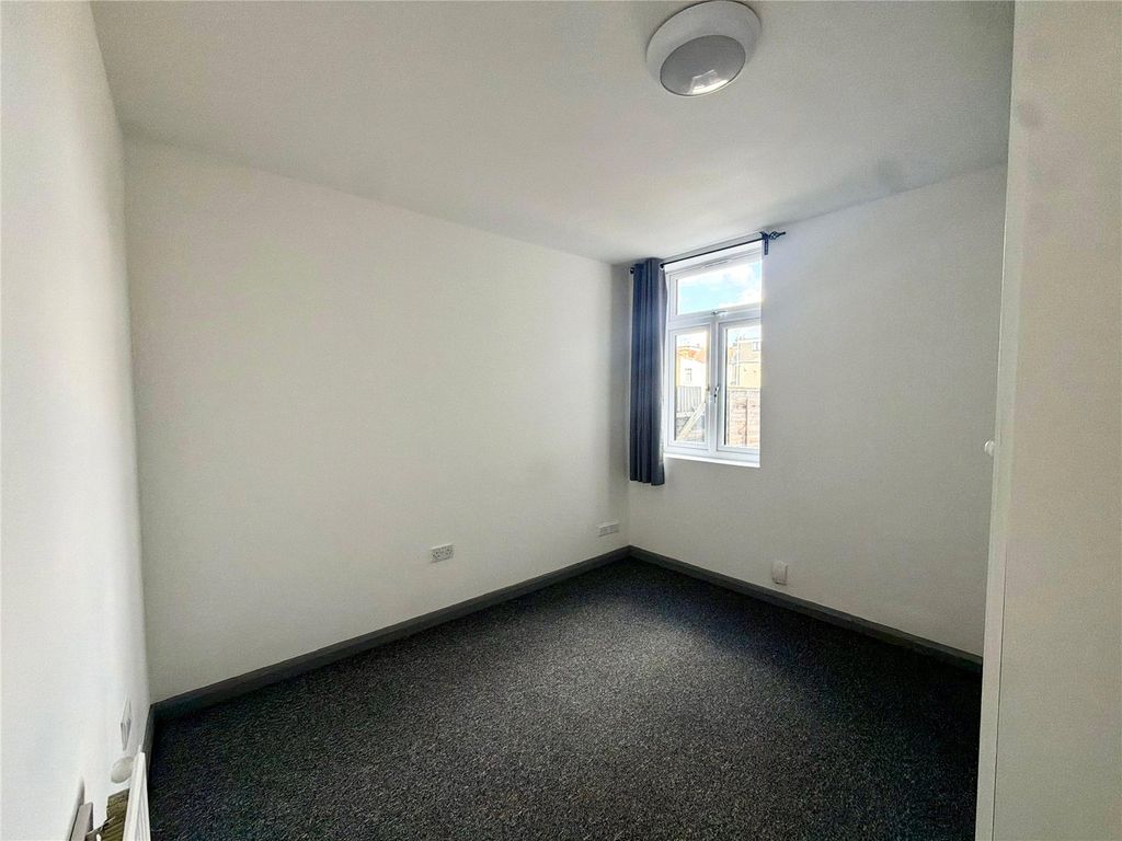 Property photo 3 of 15 Picture No. 08