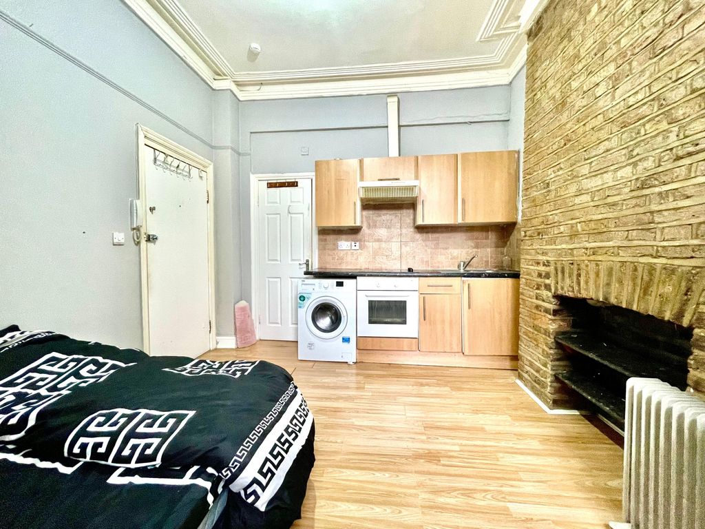 Property photo 2 of 6 Photo 3