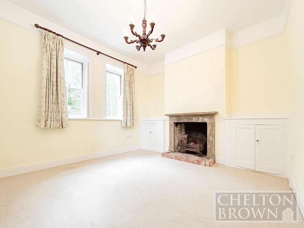 Property photo 3 of 70 Drawing Room