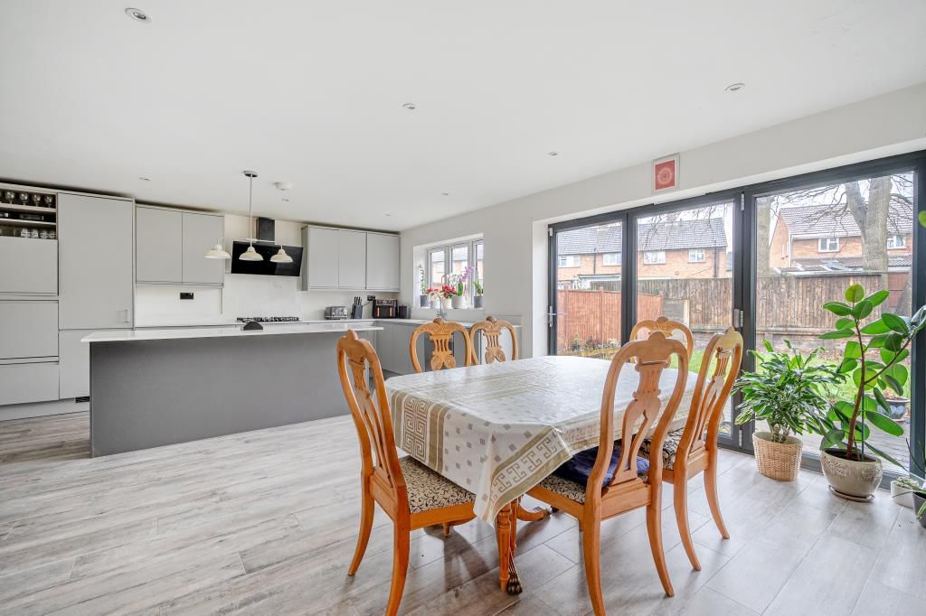 Property photo 2 of 16 Kitchen